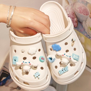 Crocs jibbitz กระดุมติดรองเท้า ลายการ์ตูน Cinnamon ดอกไม้ สามมิติ อุปกรณ์เสริม สําหรับตกแต่งรองเท้า diy