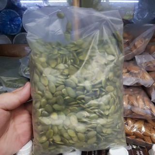 เมล็ดฟักทองดิบ เกรด A (Pumpkin Seed) บรรจุ 500 กรัม ยังไม่อบ