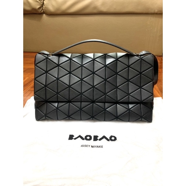 กระเป๋าbaobaoสีดำด้านมือสอง