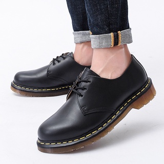 DR.MARTENS ดร. รองเท้าบูทมาร์ติน หนังวัวแท้ ส้นเตี้ย หัวกลม ขนาดใหญ่ สไตล์อังกฤษ คลาสสิก สําหรับผู้ชาย และผู้หญิง