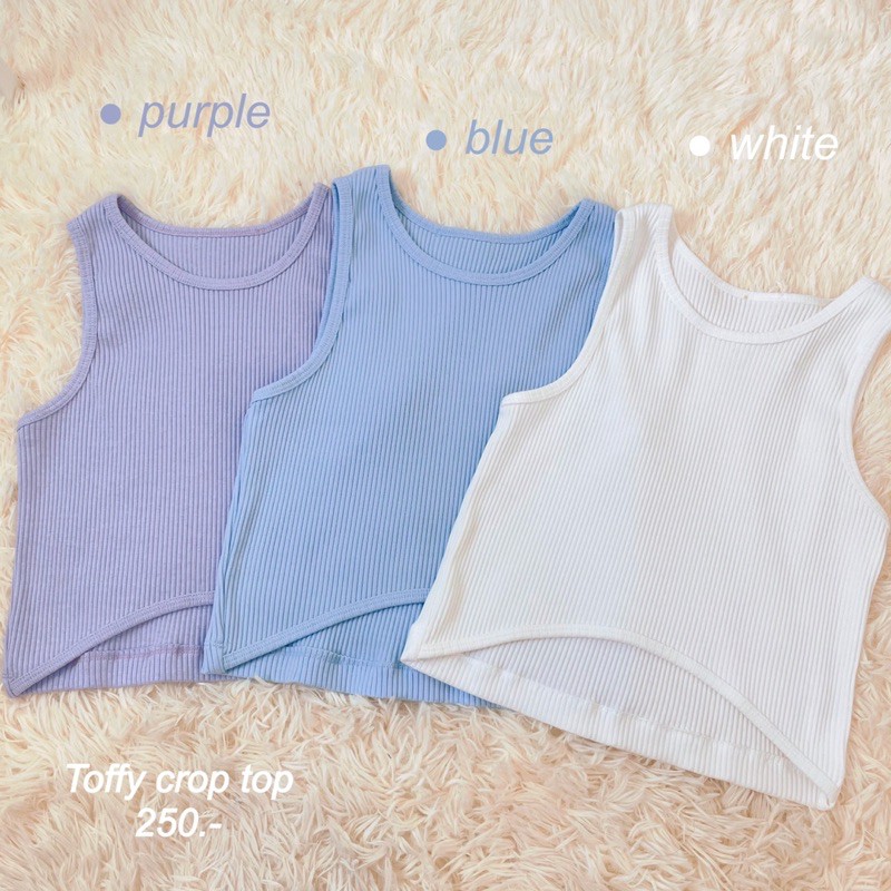 Toffy crop top เสื้อกล้ามเว้าหน้าผ้านิ่ม