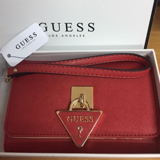 กระเป๋าสตางค์ guess แท้💯% มือหนึ่ง หนังนิ่ม ขนาด 5.5*4” สนใจทักแชทขอดูรูปเพิ่มเติมได้ค่ะ