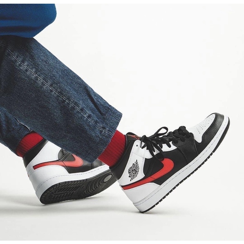 jordan mid black chile red white