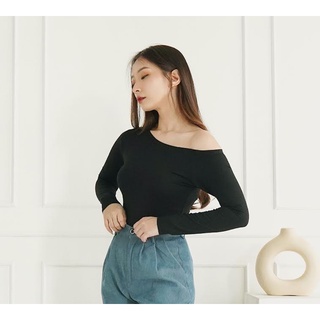 Longsleeve Crop Baju Lengan Panjang Wanita Sabrina Top One Shoulder Top 081