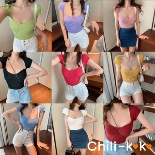 ❤️Chili_koko ❤️เสื้อครอป เสื้อรัดรูป ไหมพรมผู้หญิงเปิดไหล่ คอเหลี่ยม สไตล์เกาหลีสุดยอด น่ารักๆ เซ็กซี่ขั้นสุด