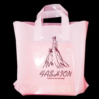 ถุงหูเทปเนื้อดีเหนียวขนาดกว้าง30สูง35ข้างแพ็คมี50ใบ (M)