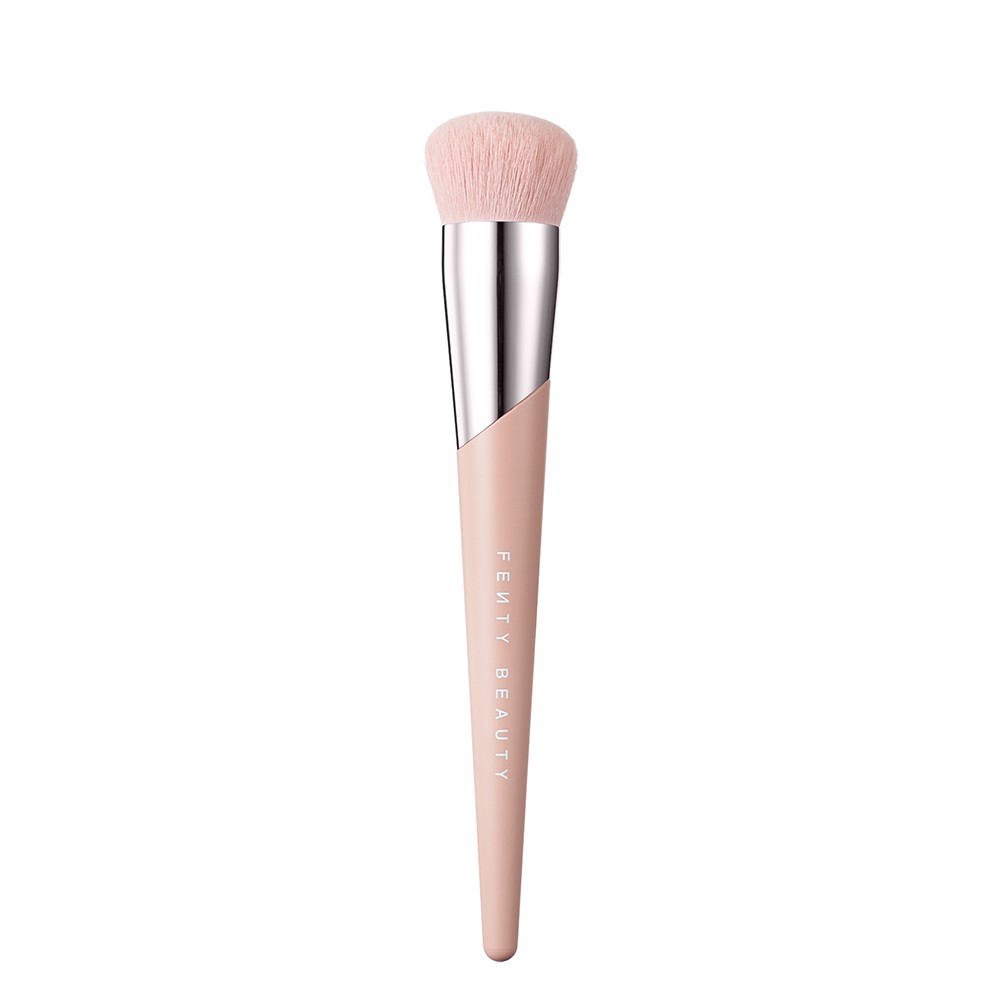 แปรงลงรองพื้นริฮันน่า FENTY BEAUTY Kabuki-Buff Foundation Brush 115 [พร้อมส่ง]