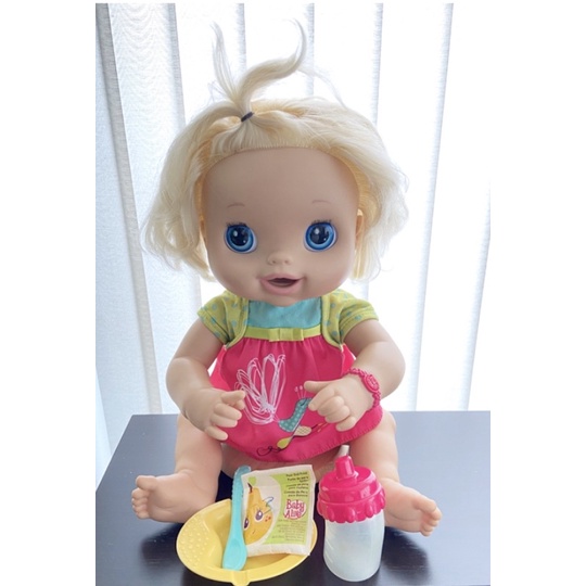 ตุ๊กตา Baby Alive มือสอง ของแท้ ตัวใหญ่ จาก Toy r us ถาดข้าว ขวดนม พูดได้ ฉี่ได้ อุ้มได้เล่นได้น่ารั