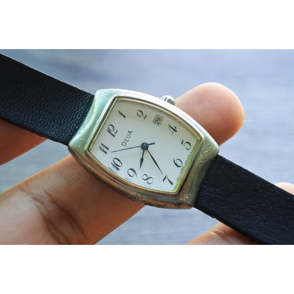 นาฬิกา Vintage แท้ มือสองญี่ปุ่น  Alba Deua  ผู้หญิง หน้าปัดเหลี่ยมสีขาว  ระบบ Quartz Japan move 25.25mm