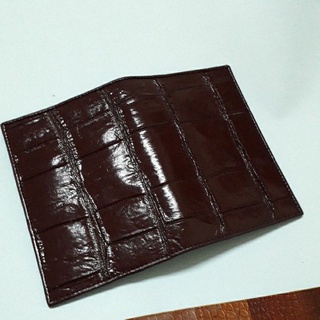 crocodile  pass port covet wallet กระเป๋าสตางค์จระเข้1299