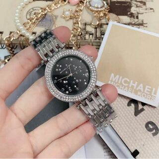 สไตล์MICHAEL KORS 💥