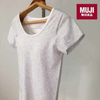 เสื้อยืด MUJI แท้💯 (size S ; อก 28-31”)