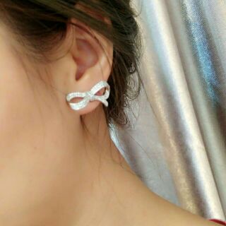 Diamond Ribbon earring  ต่างหูโบว์ น่ารักๆ เลยจ้า