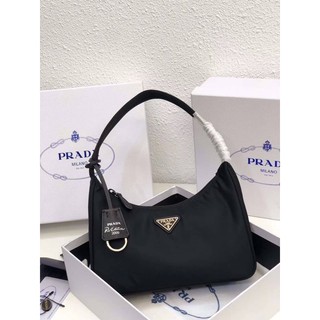 prada 2,990 ราคาดีอย่าบอกใคร