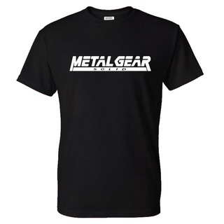 เสื้อยืดผ้าฝ้ายพิมพ์ลายขายดี เสื้อยืดลําลอง แขนสั้น พิมพ์ลายเกม Metal Gear Solid Streetwear สีพื้น แฟชั่นสําหรับผู้ชาย