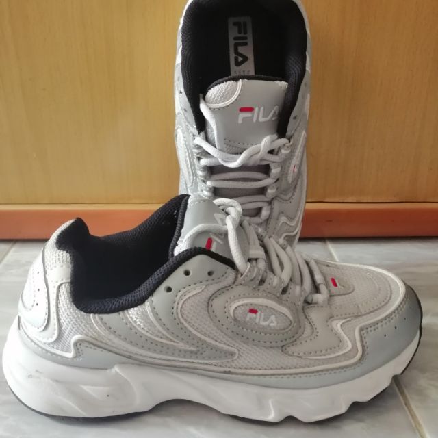 รองเท้า​FILA.แท้​ มือสอง