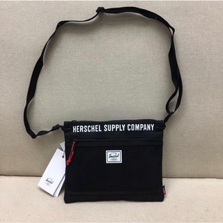 กระเป๋าสะพายข้าง HERSCHEL CROSS BODY  ของแท้ 1000% พร้อมส่งค่ะ ขนาด 11x8 นิ้วค่ะ ถ่ายสดจากสินค้าจริง