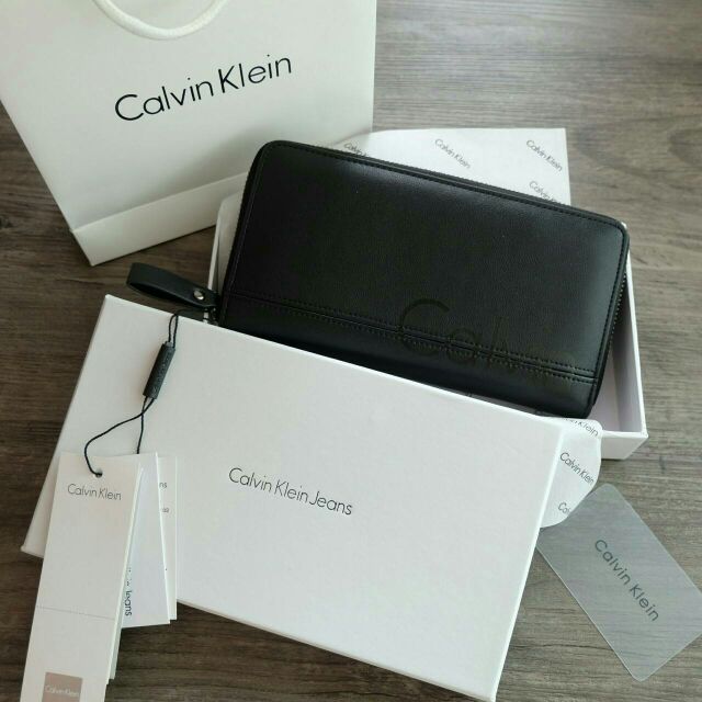 Calvin Klein กระเป๋าสตางค์ใบยาวแท้💯%<<outlet>>