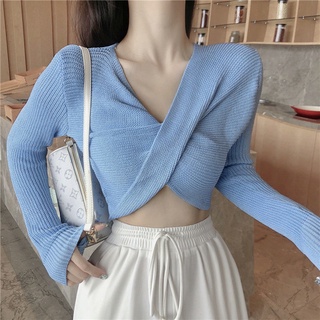 Akaka🍧ใหม่ผู้หญิงเสื้อสั้นผู้หญิง ins tide net สีแดงออกแบบรู้สึกเสื้อขนาดเล็กบาง