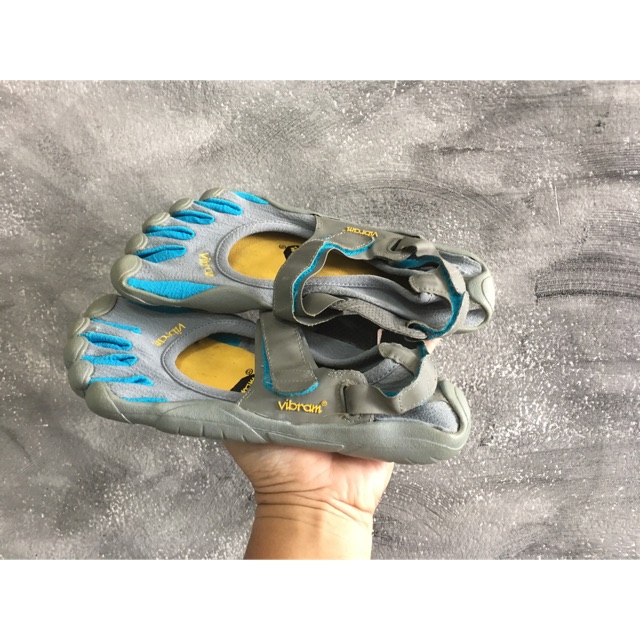 รองเท้า Vibram Five Fingers มือ 2