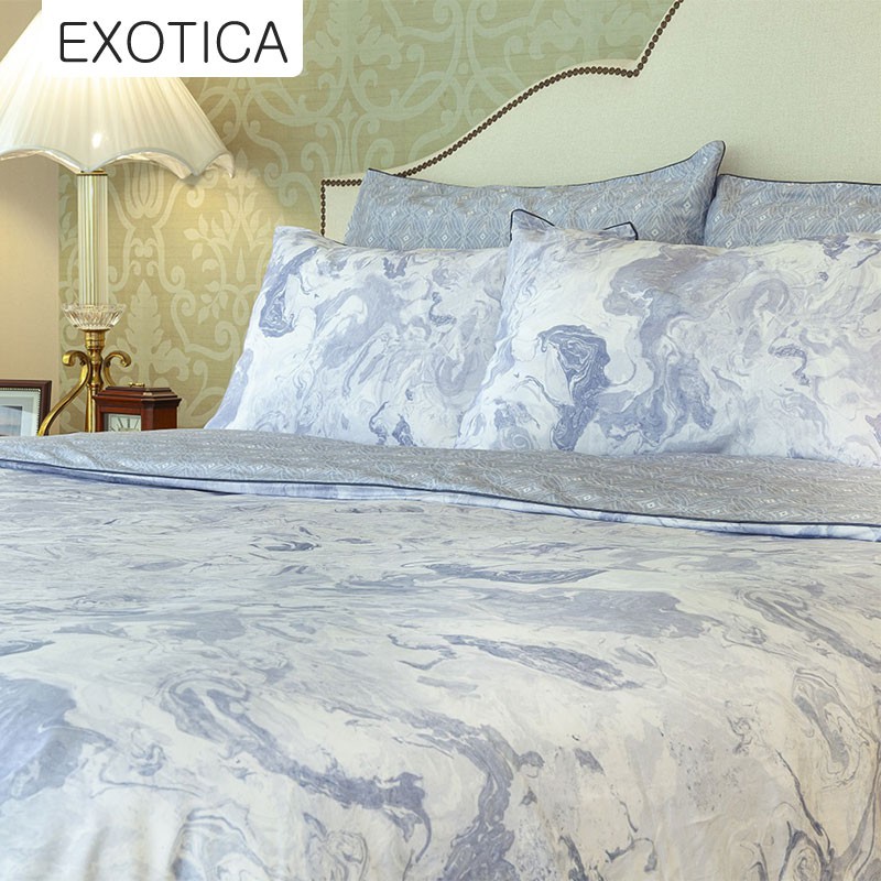EXOTICA ชุดผ้าปูที่นอนรัดมุม + ปลอกหมอน ลาย Alabaster สำหรับเตียงขนาด 6 / 5 / 3.5 ฟุต