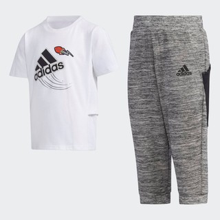 Adidas Set เสื้อ + กางเกง สามส่วน ของใหม่ ป้ายห้อย