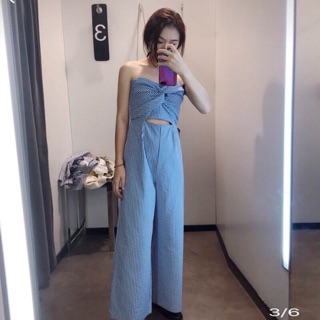 จั้มสูทเกาะอก Zara เว้าหน้าเอว  ใส่แล้วเพรียวสุดริด ผ้าคอตตอนลินิน อก 34 สะโพก 34 - 40  🎨ดำ ริ้วฟ้า