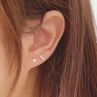 Suwann.na [ราคาต่อคู่] ต่างหู ต่างหูเงินแท้ เพชรเรียง 3 จุด