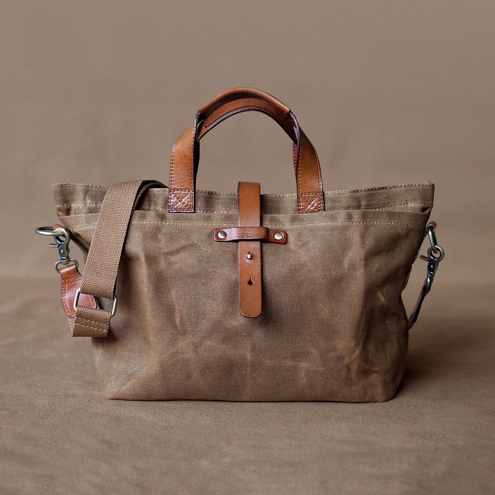 PHUMM กระเป๋าสะพายข้างผ้าแคนวาส รุ่น LAKE สี BROWN