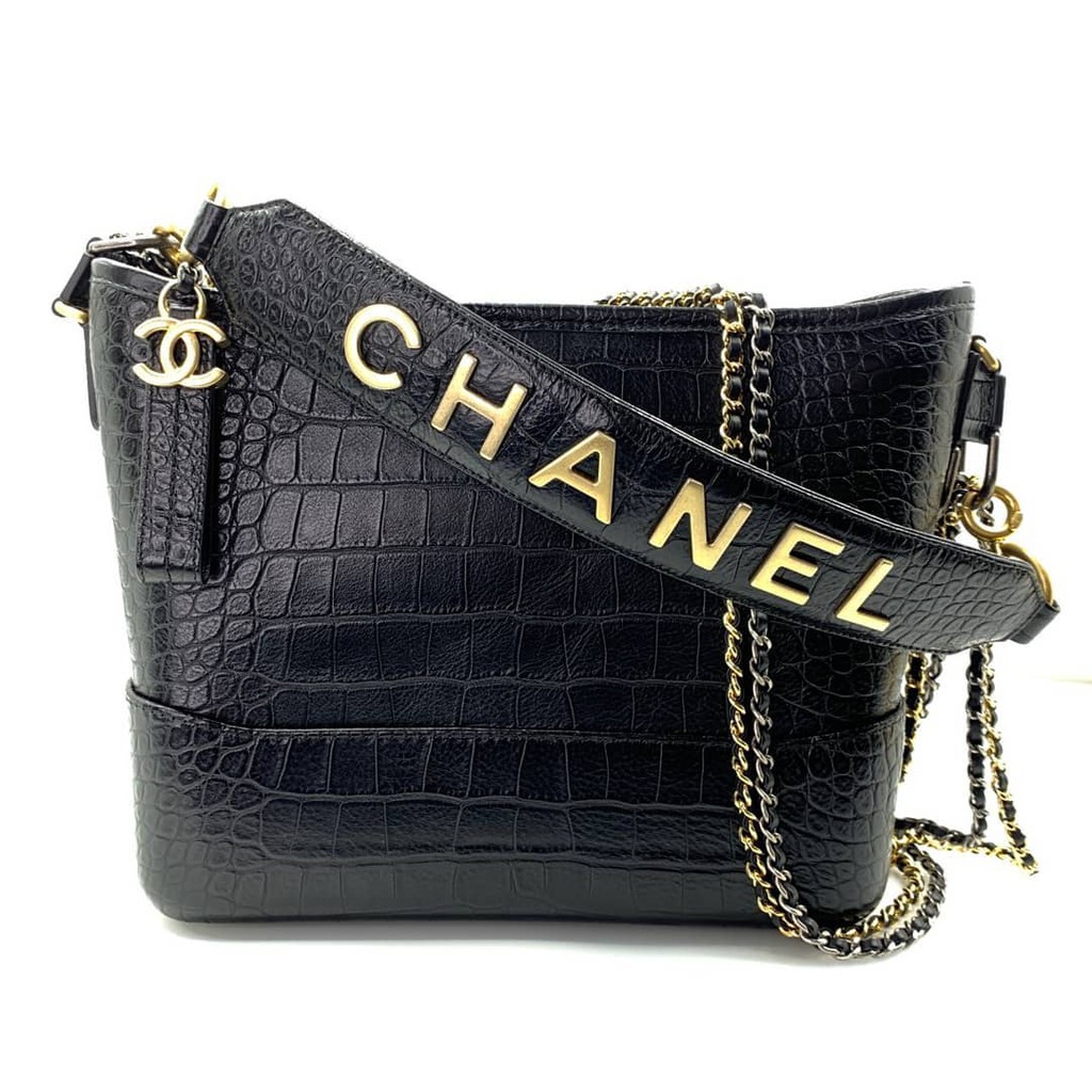 brandname_bymumucartoon กระเป๋า New Chanel Gabrielle Hobo Bag Crocodile Embossed in Black