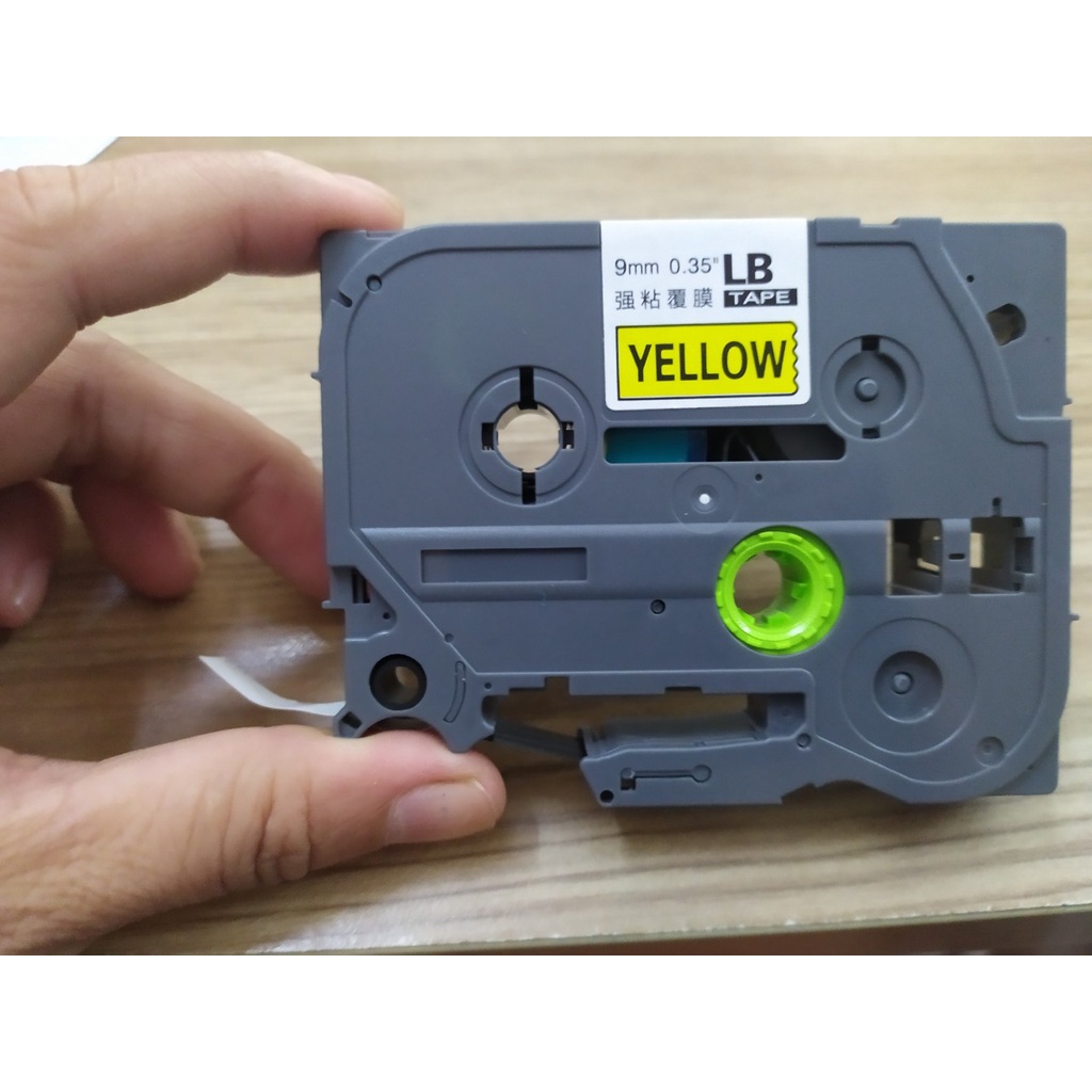 เทปฉลากพิมพ์ลาย LB-621- 9mm*8m (ข้อความสีดําบนพื้นหลังสีเหลือง) สําหรับ Brother Ptouch E110, E300