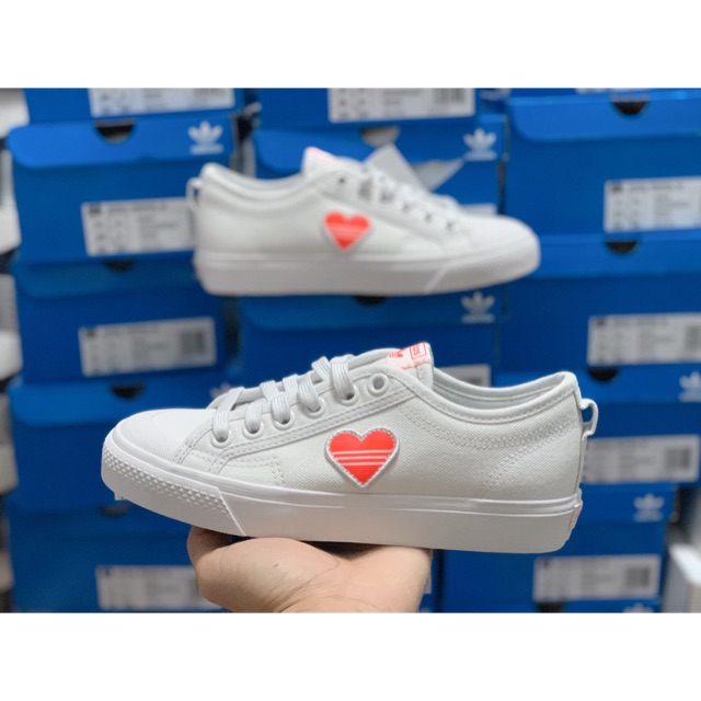 adidas nizza trefoil valentine