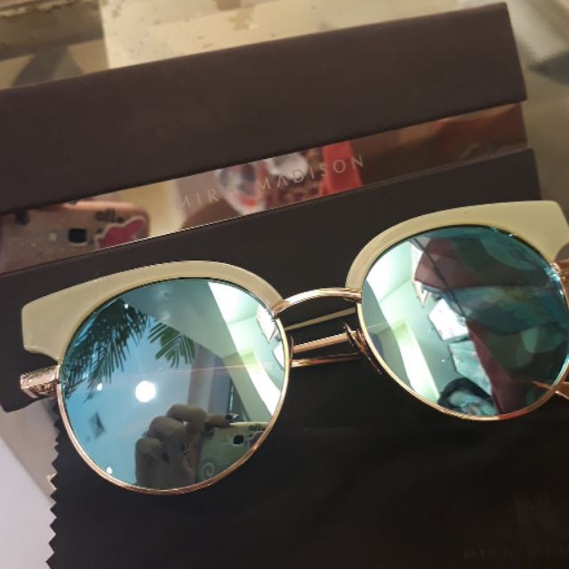 แว่นกันแดด mira madison