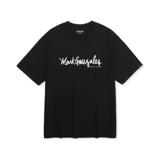 เสื้อยืดผ้าฝ้ายพิมพ์ลายขายดี (พร้อมส่ง) แท้💯 Mark gonzales - M/G SIGN LOGO T-SHIRTS BLACK