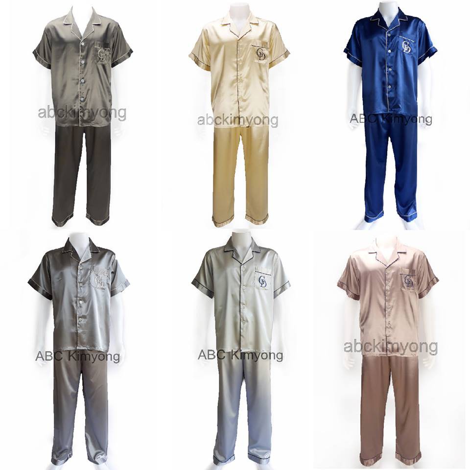 ชุดนอนชาย ชุดนอนซาติน ซาตินแท้แขนสั้น ขายาว Freesize/XXL (ล็อตใหม่ กระเป๋าปักลายกระต่าย)