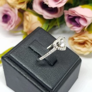 Memorine Jewelry แหวนเงินแท้ 925 ฝังเพชรสวิส (CZ) : ONLR122