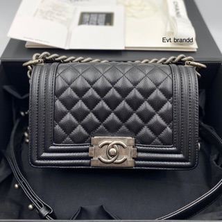 Used once Super like very new chanel Boy 8 black caviar rhw HL29 Fullset