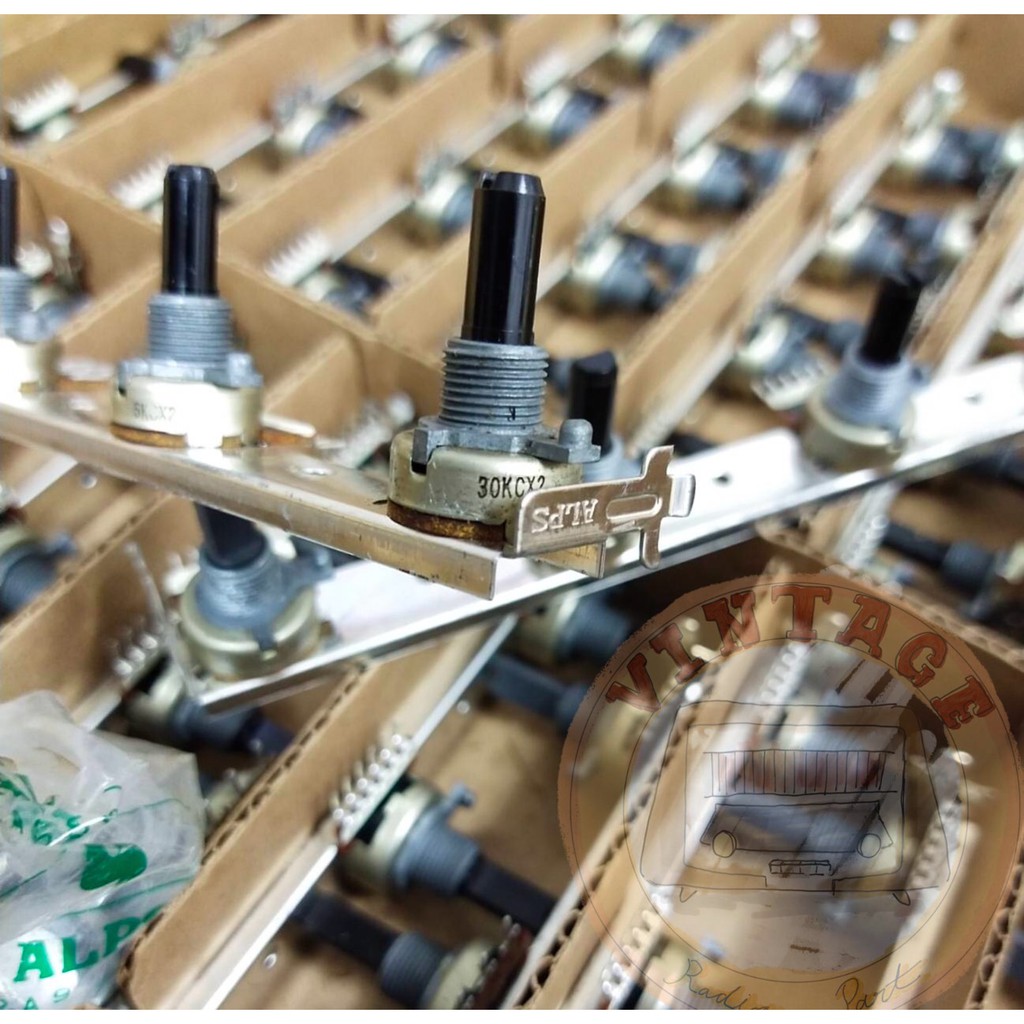 50KBx2 50KW 5KCx2 30 KCx2 Volume Alps Japan โวลุ่มแบบแผง (ราคาต่อชิ้น)