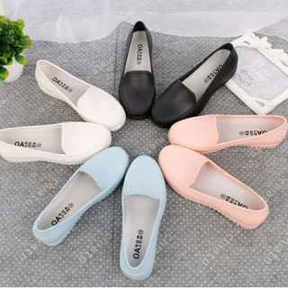 รองเท้าคัทชูผู้หญิง รองเท้ากันน้ำทำความสะอาดง่าย สวมใส่สบาย …