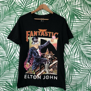 เสื้อยืดผ้าฝ้ายCOTTON เสื้อยืดลายกราฟฟิก Elton John Captain FantasticS-5XL