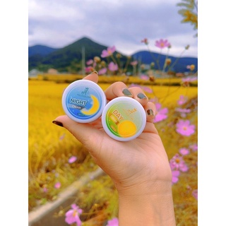 เอวาหน้าใสไร้สิวฝ้ากระจุดด่างดำ