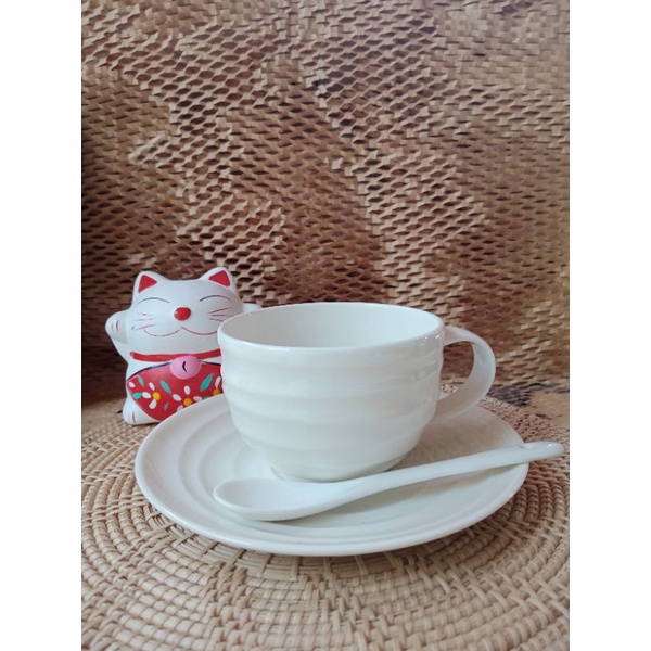 ชุดแก้วกาแฟพร้อมจานรองลายลอนคลื่น ขนาดความจุ8ออนซ์พร้อมช้อนกาแฟ
