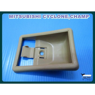 MITSUBISHI CYCLONE,CHAMP DOOR HANDLE SOCKET "CREAM" LH&amp;RH (1 PC) // เบ้ารองมือเปิดใน สีเนื้อ สีครีม ใช้ได้ทั้งซ้ายและขวา