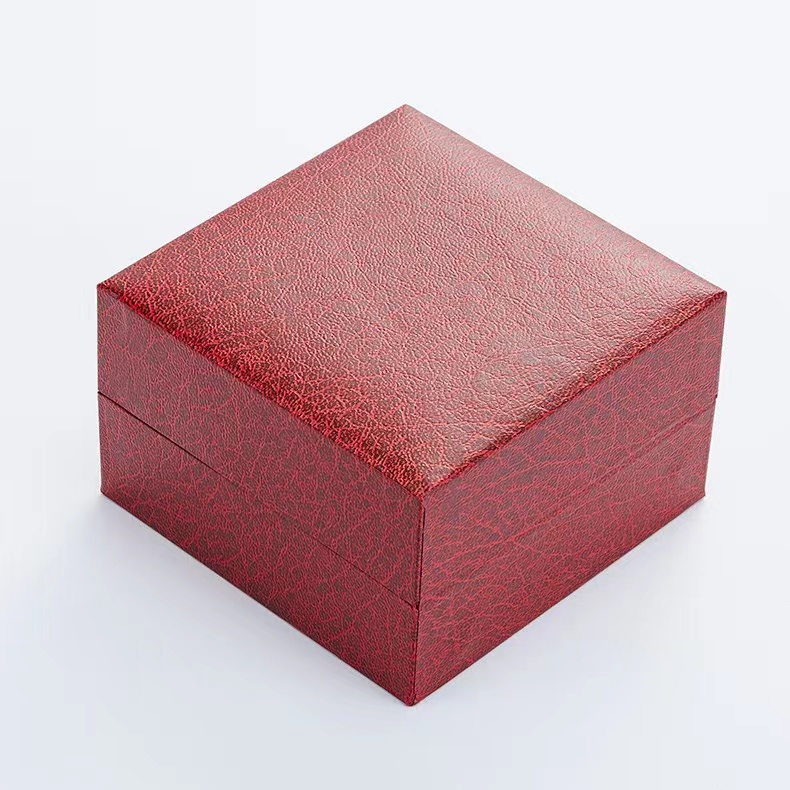 *พร้อมส่ง*กล่องนาฬิกา กล่องใส่นาฬิกา สีแดง Watch Box กล่องของขวัญ