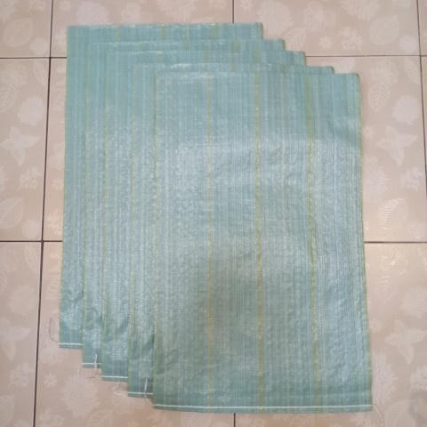 ถุงกระสอบใส่ทราย กว้าง44ซม. ยาว65 ซม.สีเขียวอ่อน 1ชุดบรรจุ5ใบ