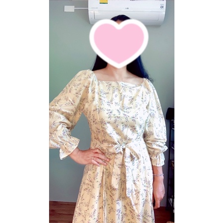 ส่งต่อเดรสยาว มือสอง สีเหลืองครีม ลายดอกไม้ sizeL แบรนด์ Vogue
