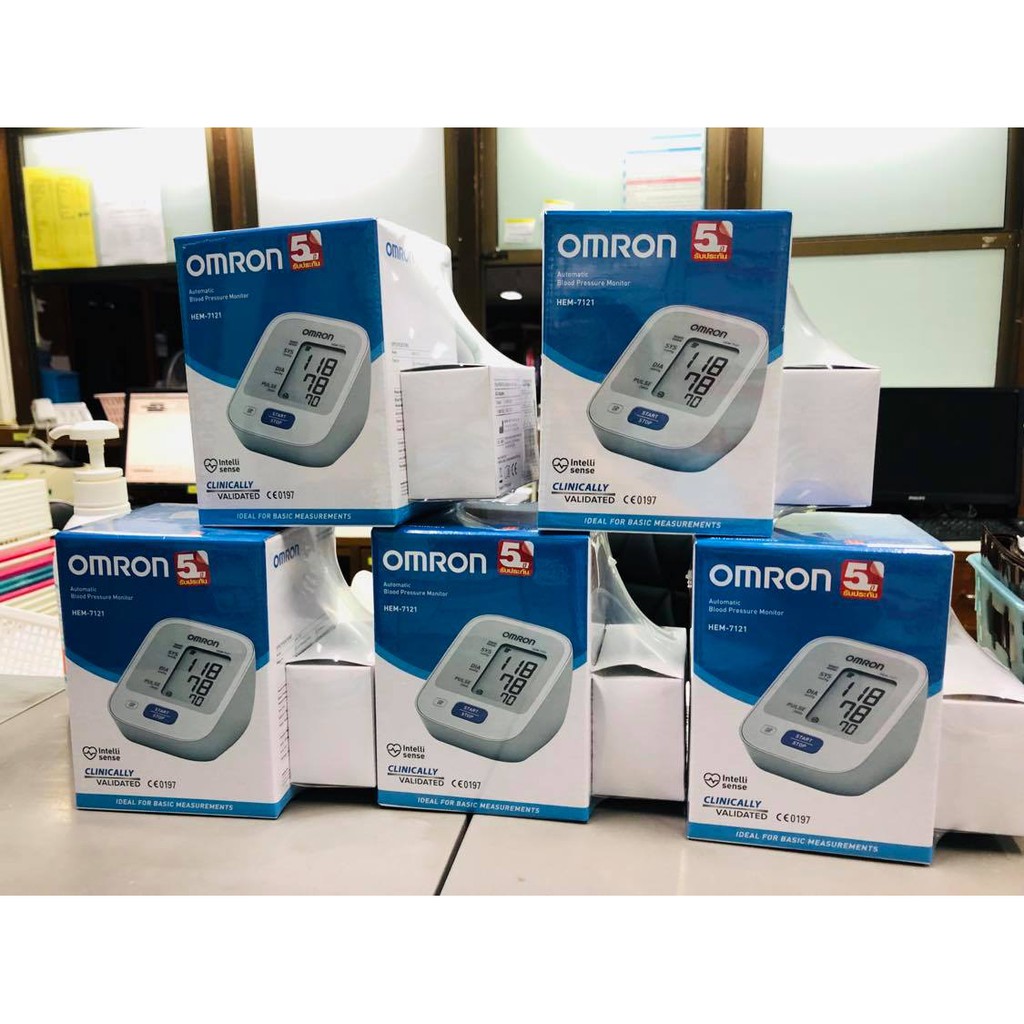 OMRON เครื่องวัดความดันโลหิต รุ่น HEM-7121 (แถมฟรี Adapter Omron)