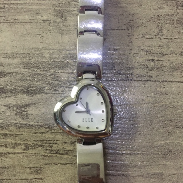 นาฬิกา Elle หน้าปัดรูปหัวใจ