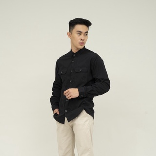 Houseofcuff เสื้อเชิ้ตแขนยาว มีกระเป๋าคู่ สีดํา