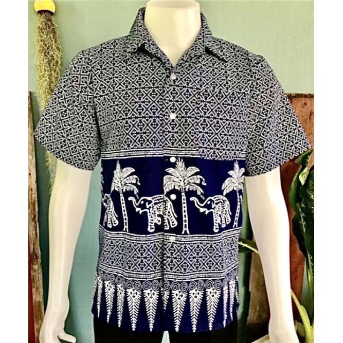 เสื้อผ้าไทยพื้นเมืองชาย หม้อฮ่อมซาฟารี คอเซิ้ตพิมพ์ลาย แขนสั้น อก 40,42,44,46,48,50,52